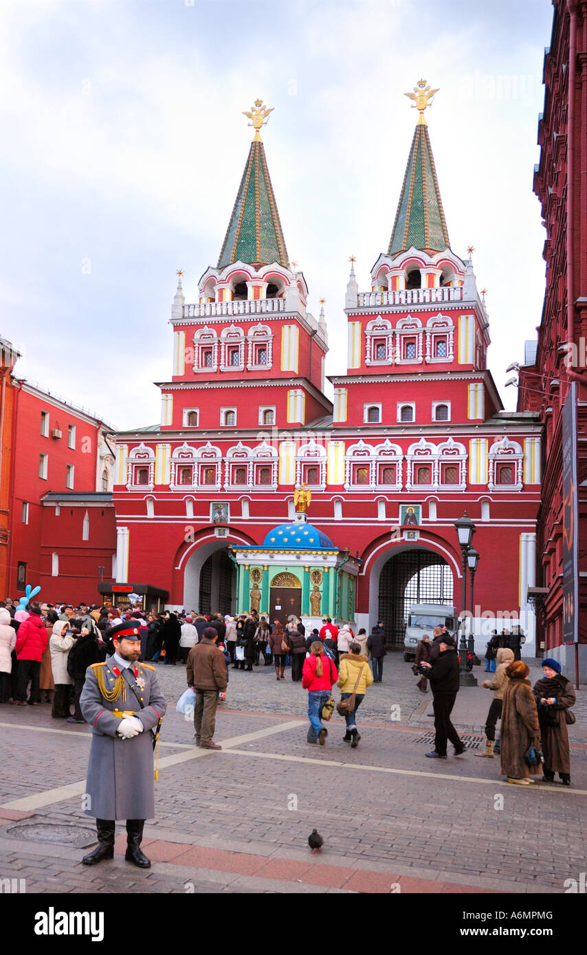 Dzerzhinsky davanti alla risurrezione porta in Mosca Russia Foto Stock