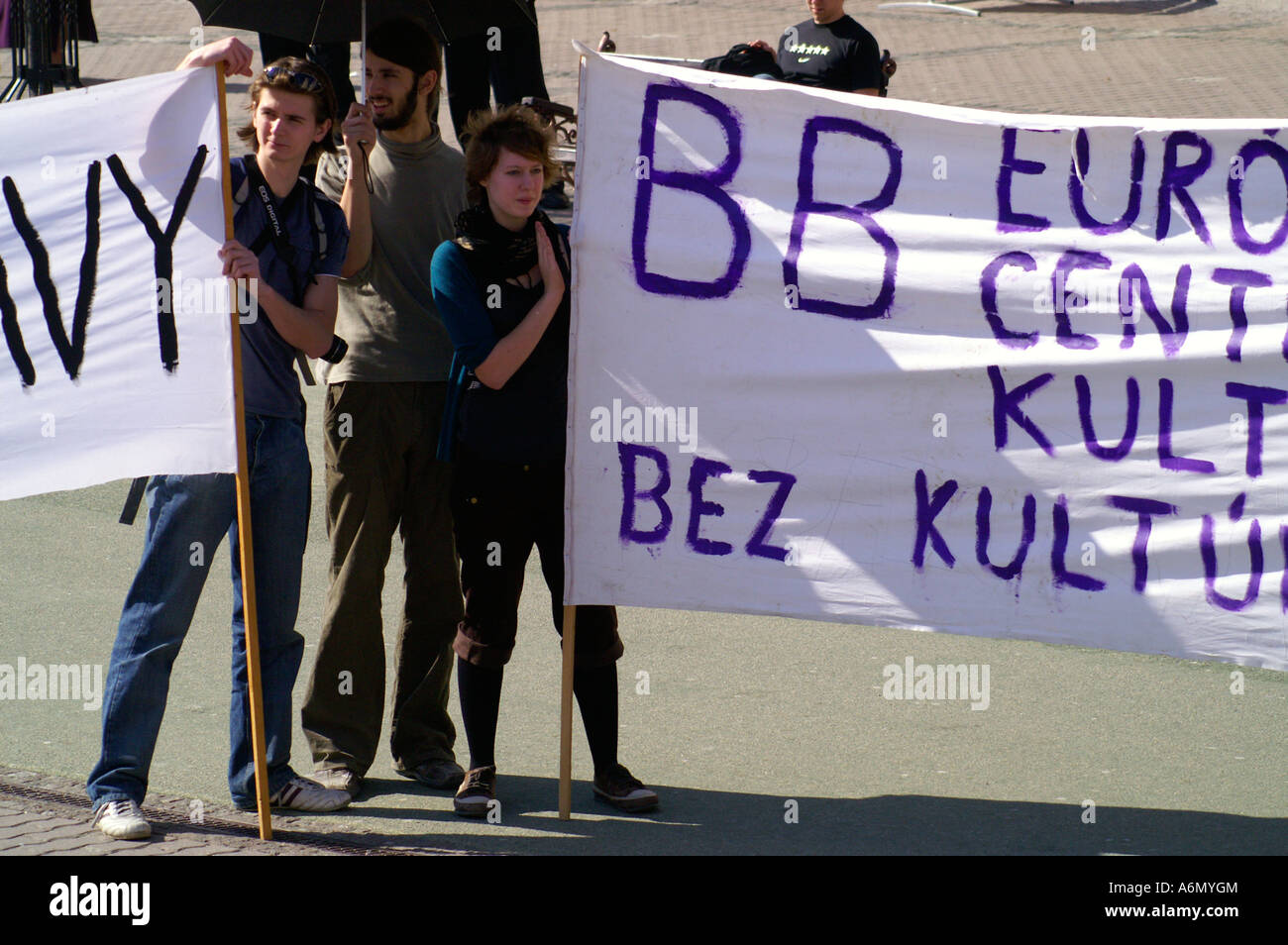 Banner con segno slovacca alla manifestazione di protesta in Banska Bystrica, Slovacchia Foto Stock