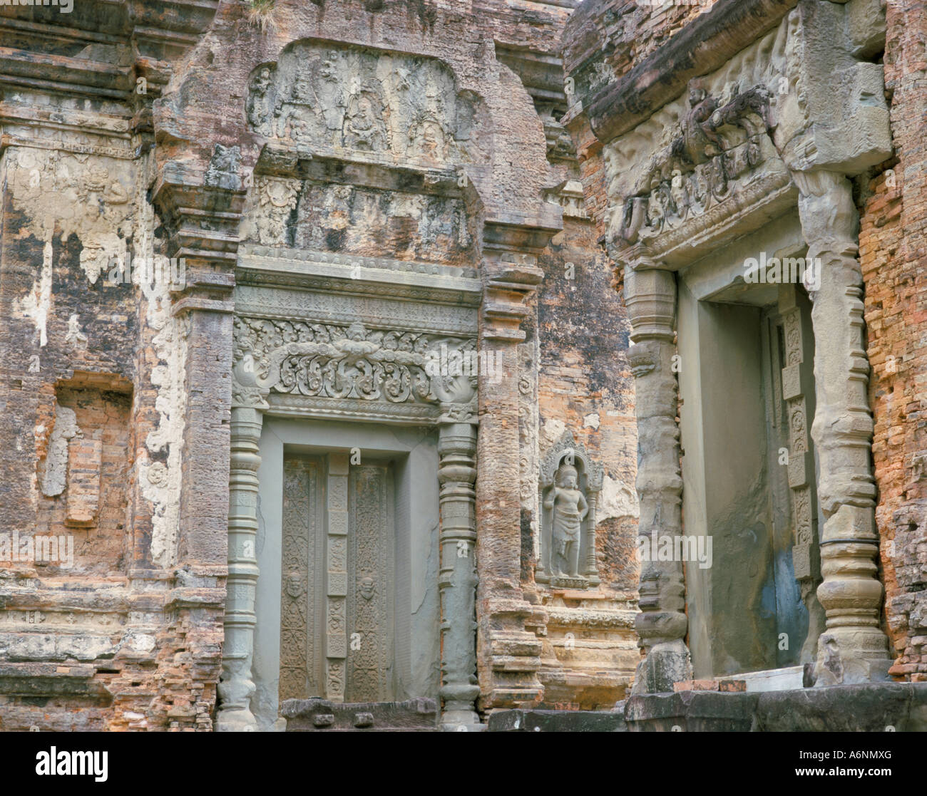 Preah Ko risalente al 880 D.C. Roluos Angkor Cambogia Indocina Asia del sud-est asiatico Foto Stock