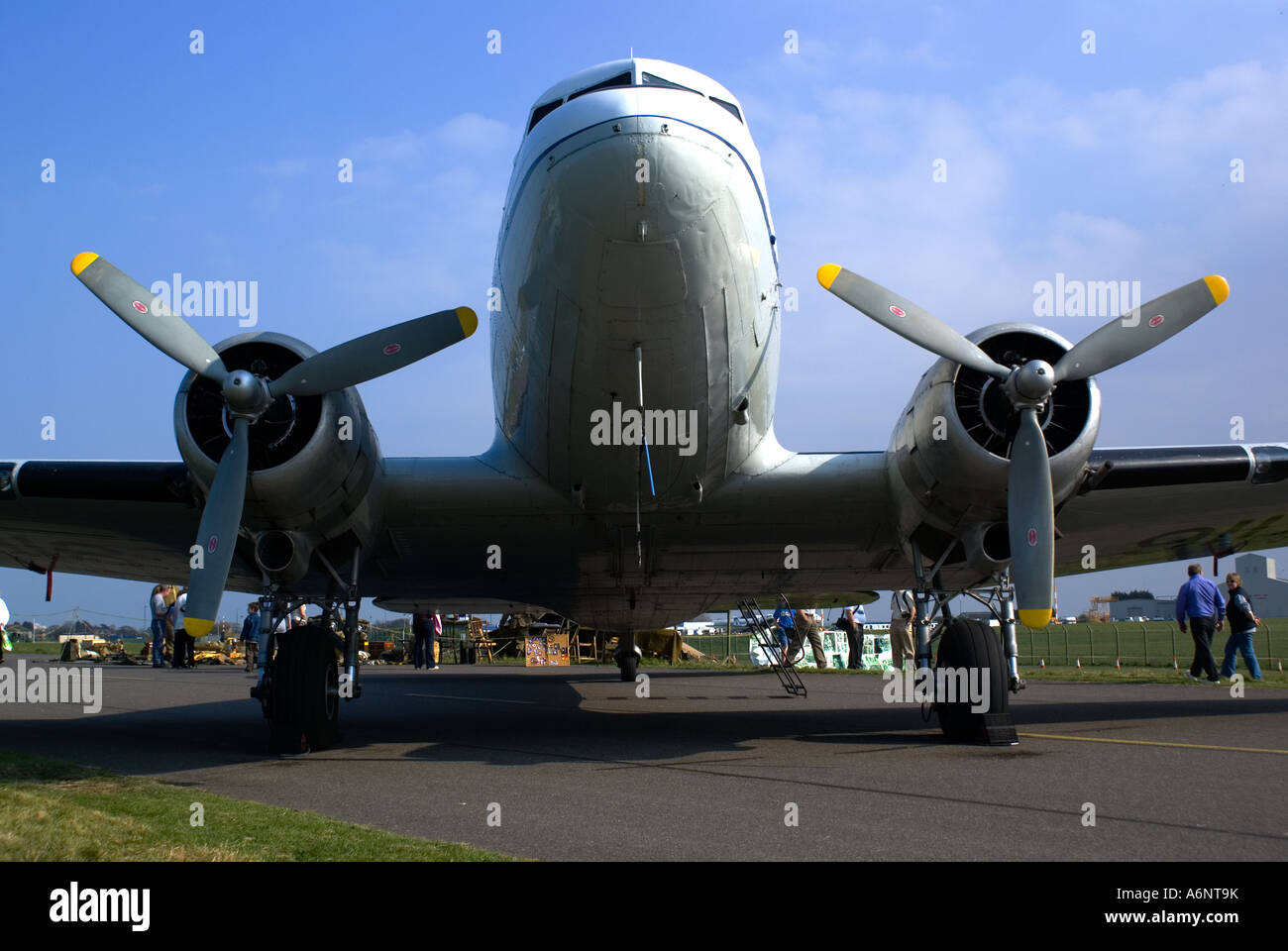 Douglas DC3 sul display a Manston Foto Stock