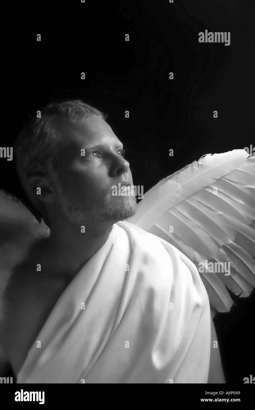 Arcangelo Uomo con ali concettuale Foto Stock