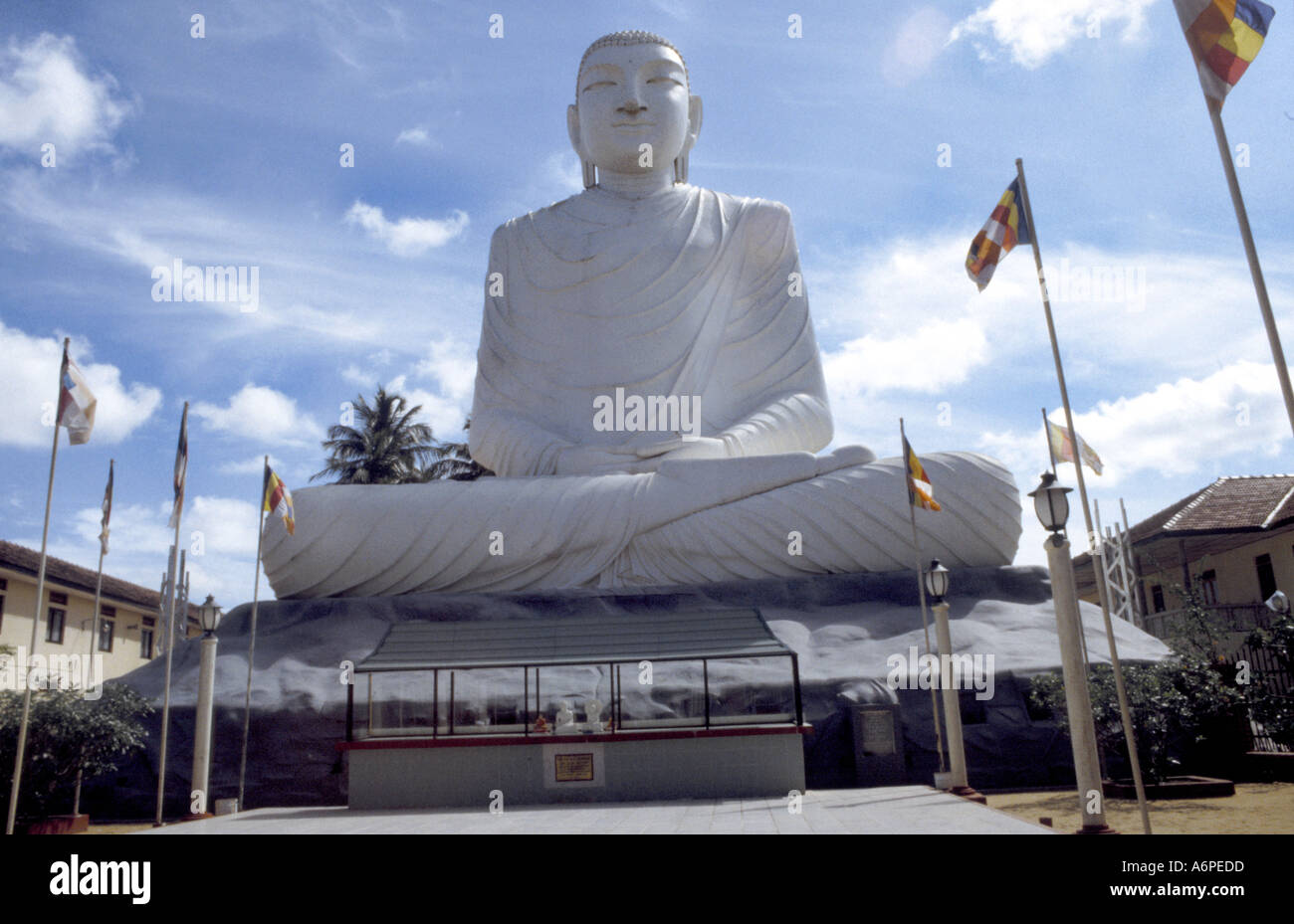 Un'immagine del Buddha a uno di Anuradhapura s templi dello Sri Lanka Foto Stock