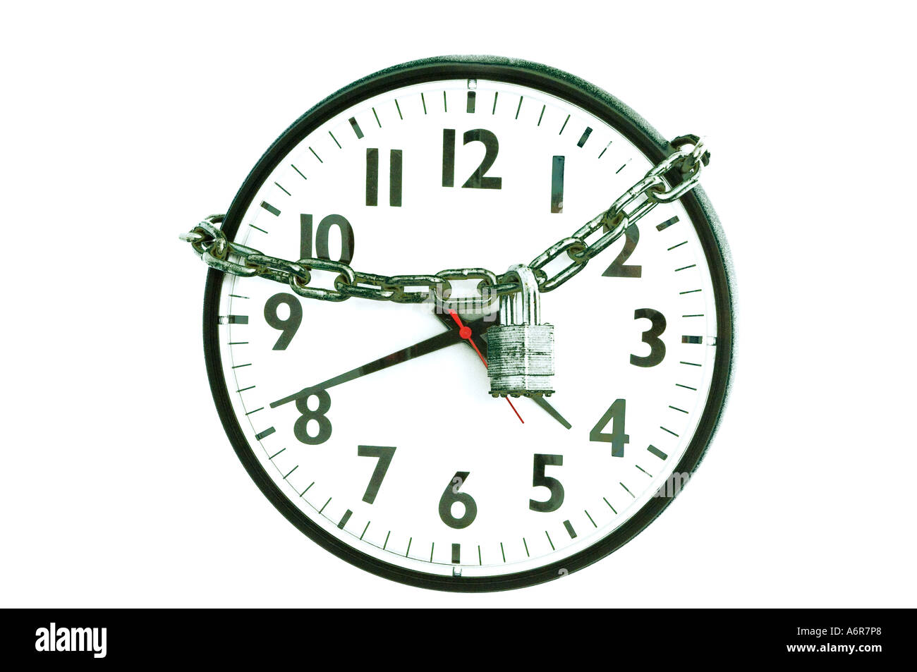 Primo piano di orologio da parete in ufficio Foto Stock