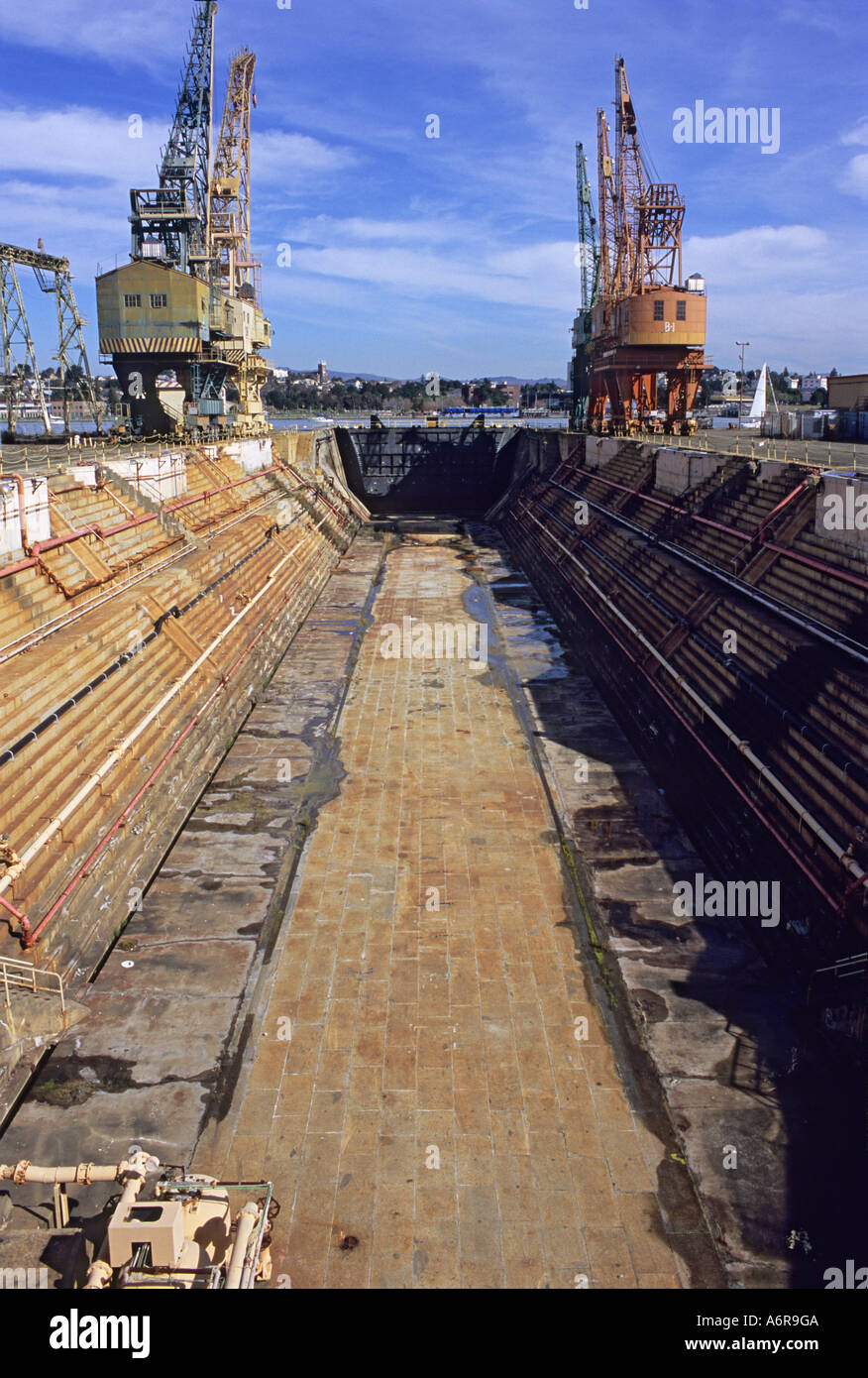 'Dry dock e gru, Mare isola, ex base navale su San Francisco Bay' Foto Stock
