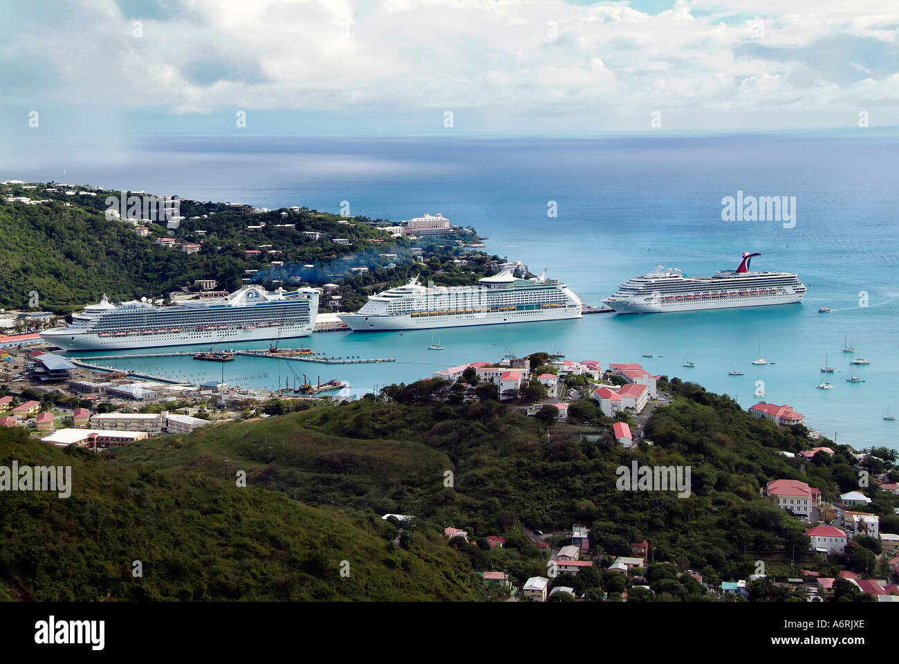 La nave da crociera Carnival Fantasy da Port Canaveral visiti l isola caraibica di San Tommaso Foto Stock