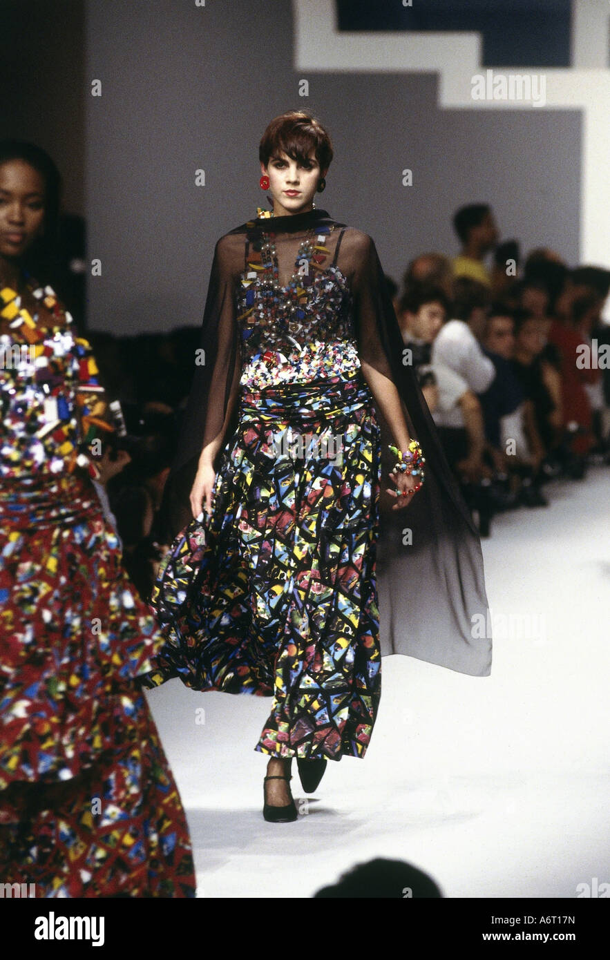 Moda, 1980s, manichino, gonna alta, passerella, primavera estate, di Chanel, Parigi, 1989, 1980s, 80s, , Foto Stock
