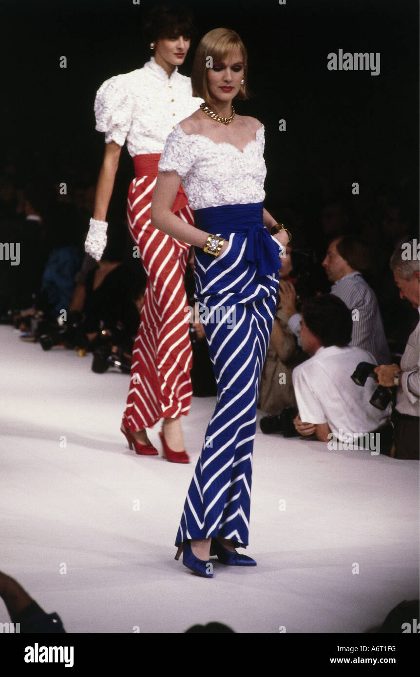 Moda, 1980s, manichino, gonna alta, passerella, primavera estate, di Chanel, Paris, 1985, 1980s, 80s, , Foto Stock