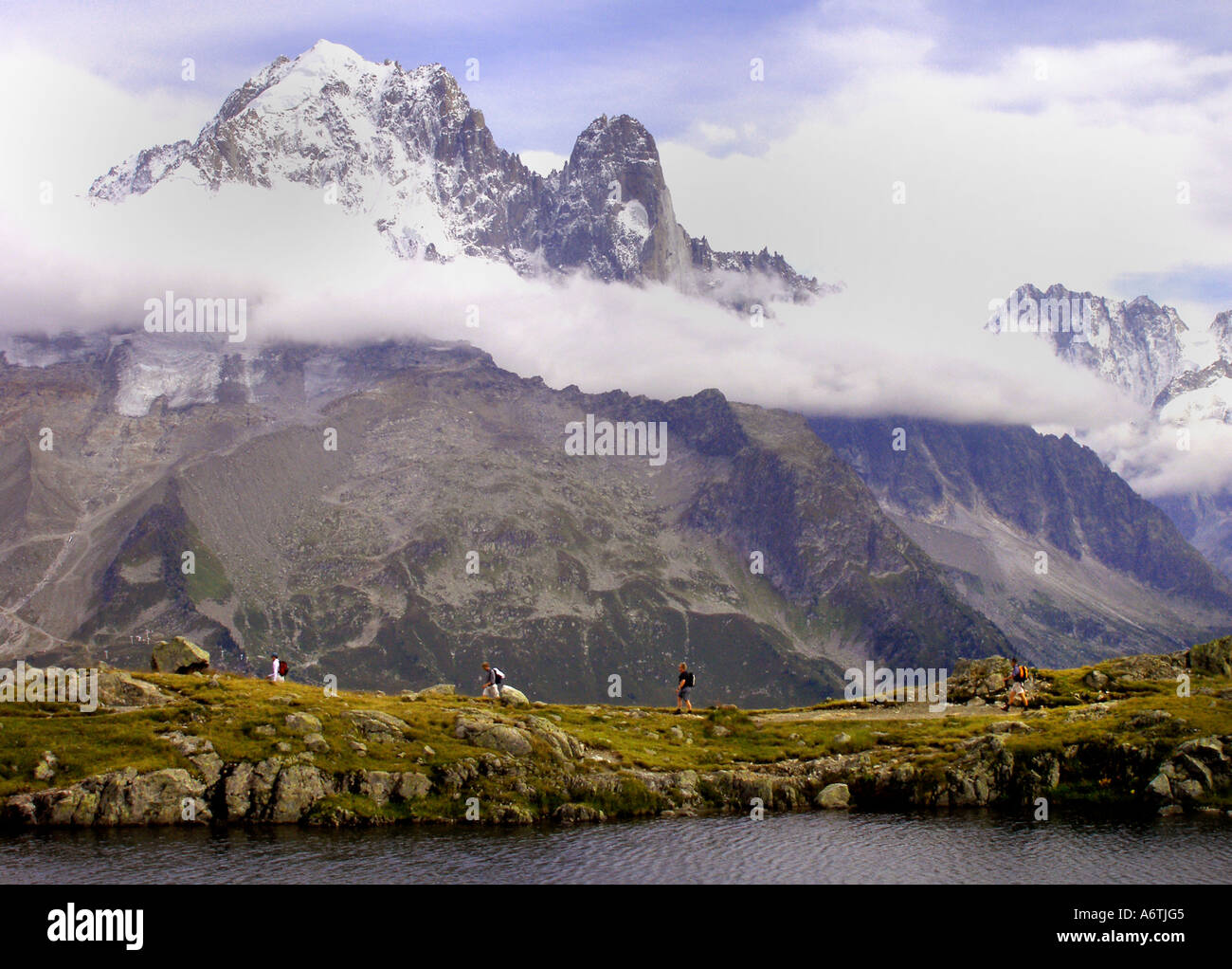 Aiguille de Chardonnet Drus e dal lago Cheserys massiccio del Mont Blanc sulle Alpi francesi Foto Stock