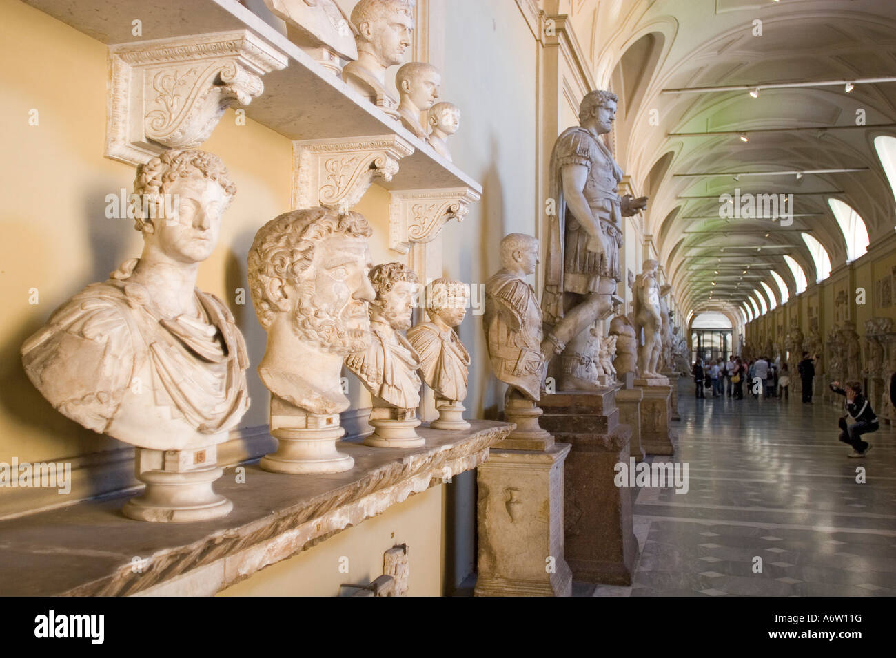 Corridoio con busti, Musei Vaticani , Roma , Lazio , Italia , Europa Foto Stock