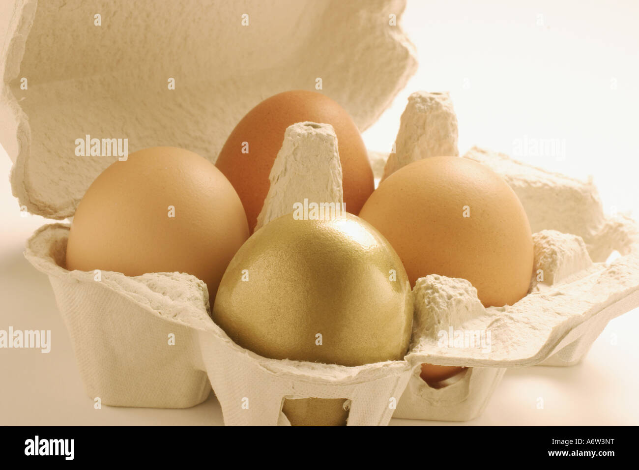 Uova e Golden Egg Foto Stock