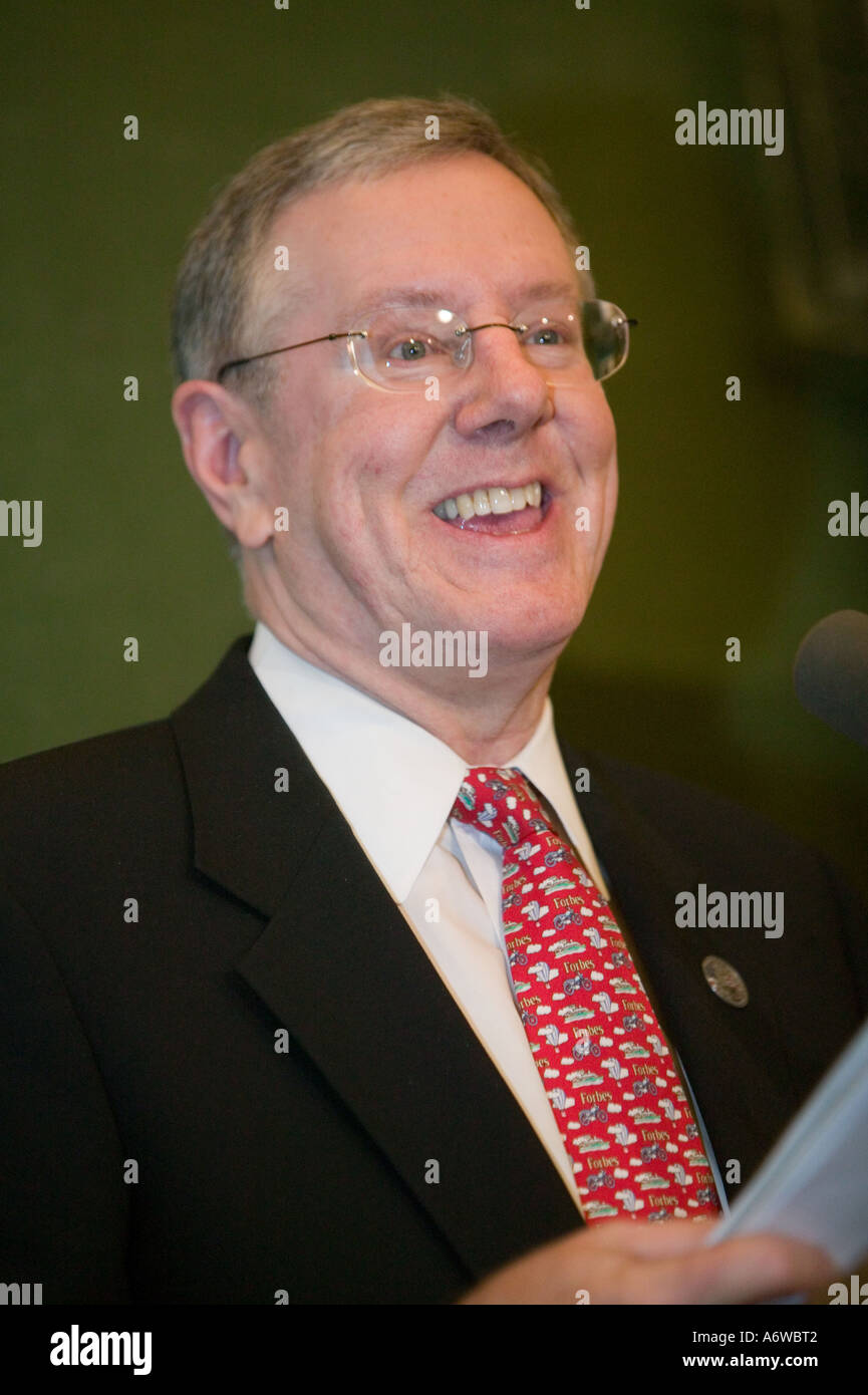 Steve Forbes CEO e Editor in Chief della rivista Forbes in New York City USA Marzo 2006 Foto Stock