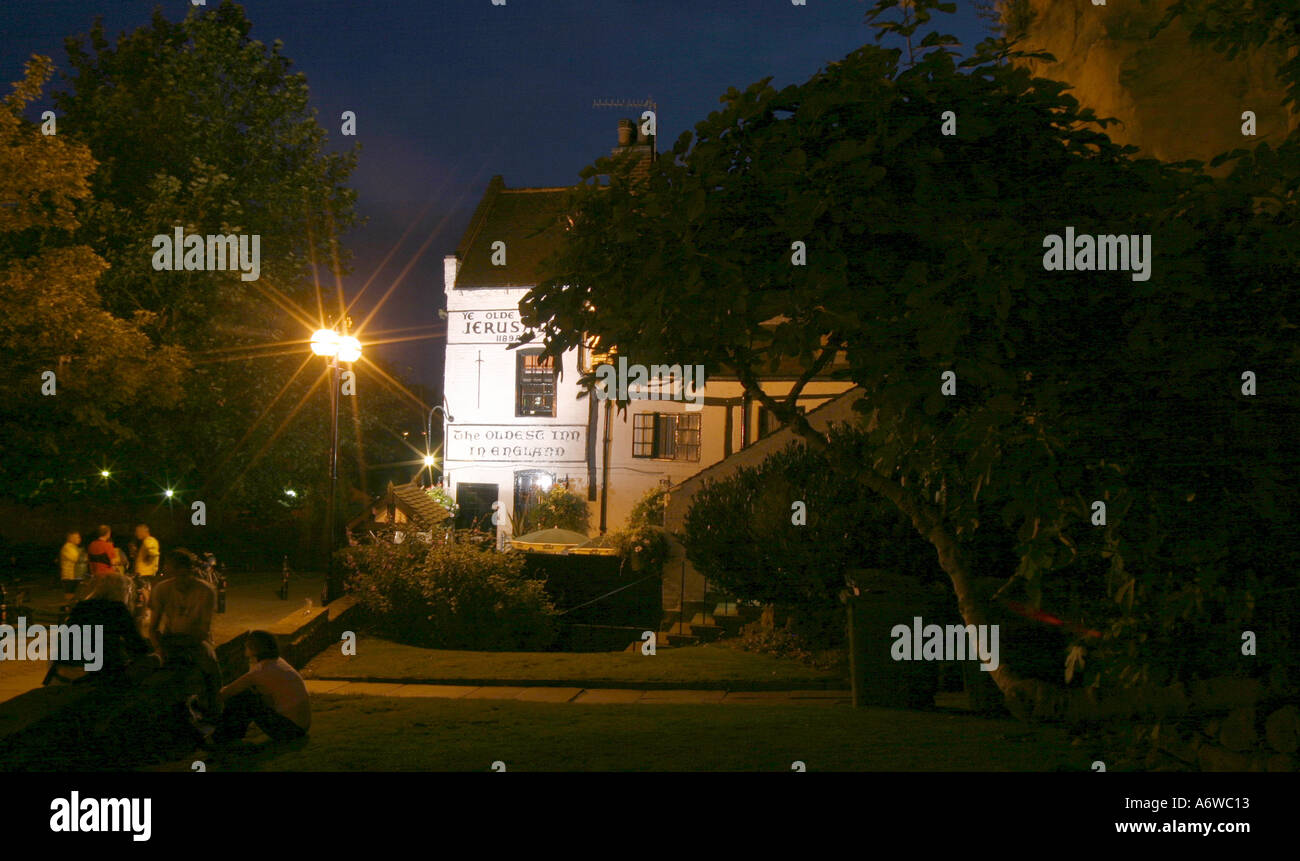 Il viaggio a Gerusalemme, Public House in Nottingham ai piedi del castello di Nottingham discutibilmente il più antico pub nel Regno Unito Foto Stock