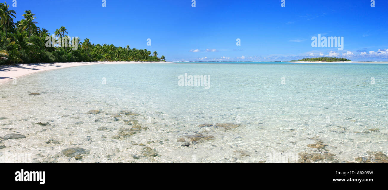 Laguna vicino un piede di Aitutaki Island Isole Cook Pacifico Polinesia Foto Stock