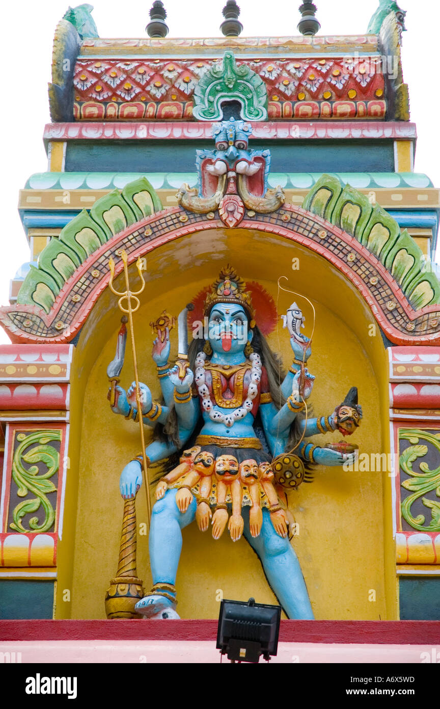 Kali la dea Indù su di un tempio in India Foto Stock