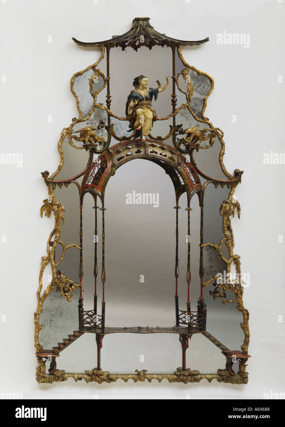 Specchio. Londra, Inghilterra, metà del XVIII secolo Foto stock - Alamy