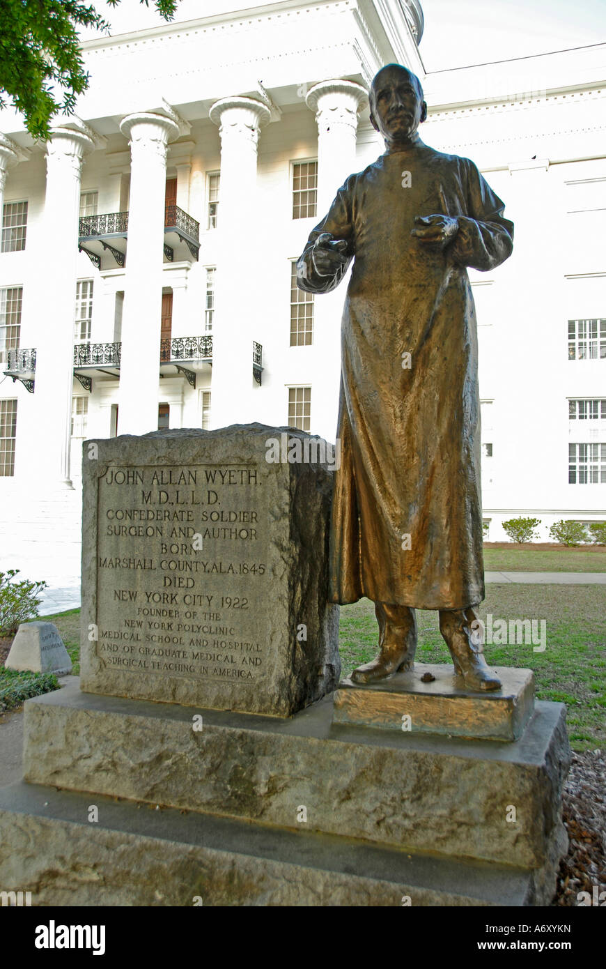 Statua di James Marion Sims padre della moderna ginecologia Foto Stock
