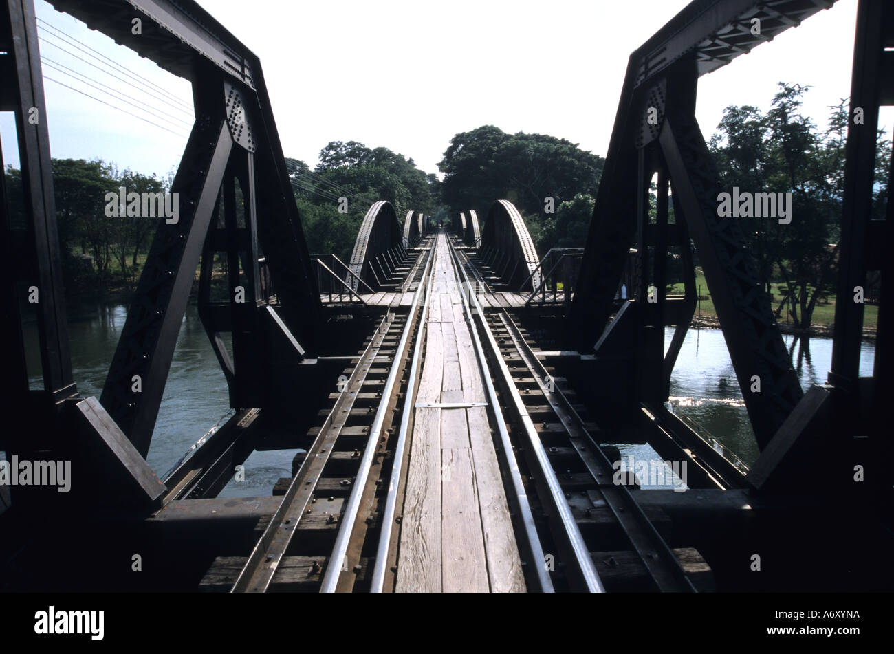 Ponte sul Fiume Kwai Thailandia Thai TRENO Ferrovia guerra Foto Stock