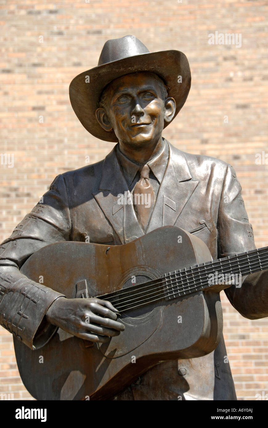 Statua di Hank Williams Sr Country Western star nella storica città di Montgomery in Alabama al Foto Stock