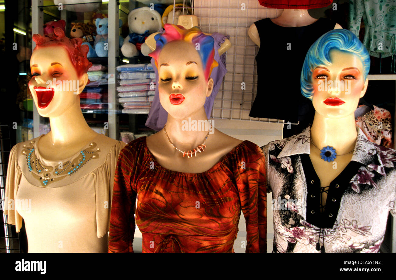 Thailandia Bangkok tailandese di mercato Le bambole alla moda vestire Foto Stock
