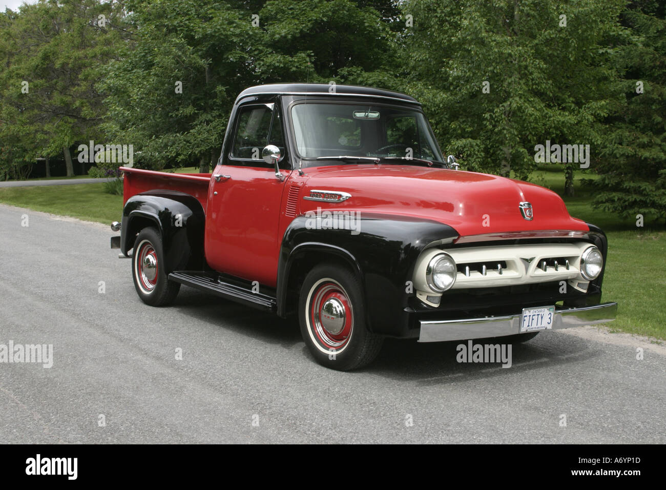 1953 Ford F 100 pickup truck Foto Stock