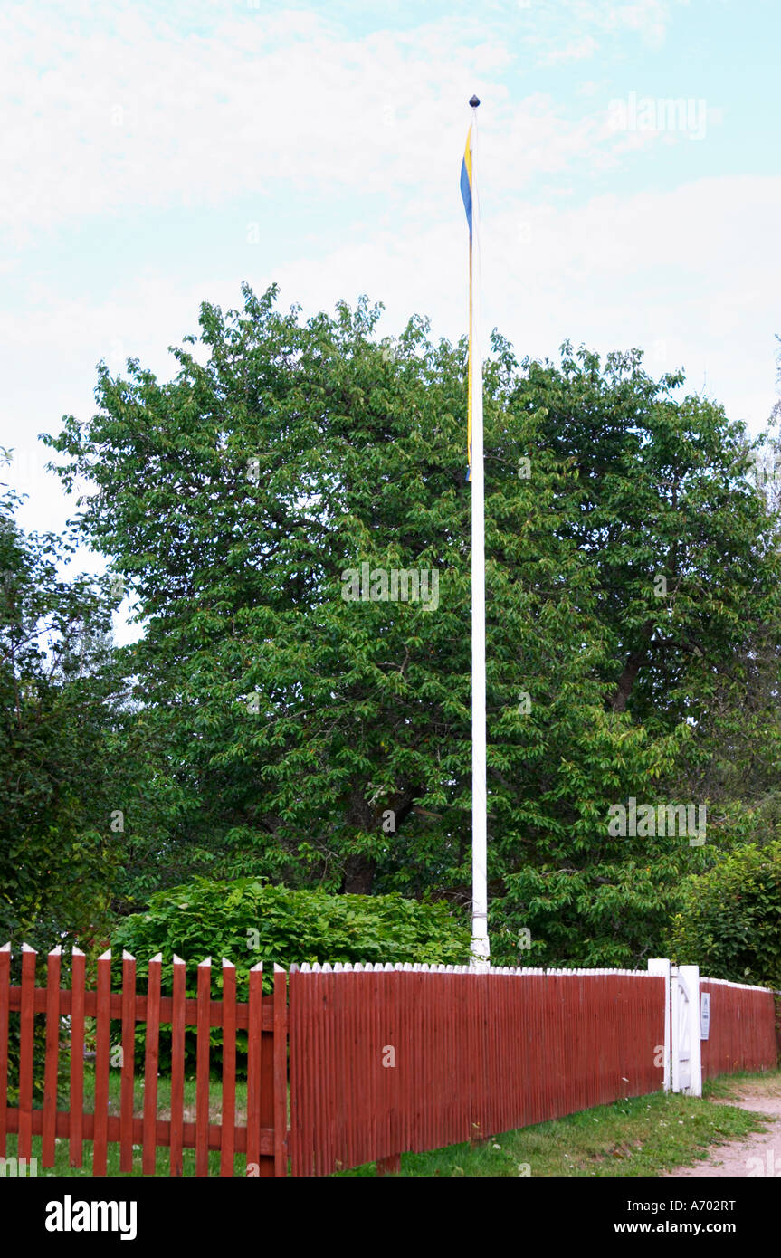 Il flag pole che Emil issato il suo siti Lina fino a. La posizione originale in cui Astrid Lindgren della storia di Emil di Lonneberga Foto Stock