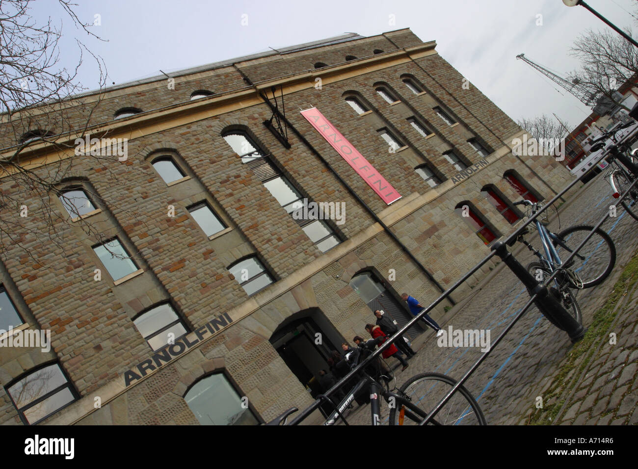 Bristol Inghilterra Arnolfini art center nella zona del porto di Bristol Inghilterra Foto Stock