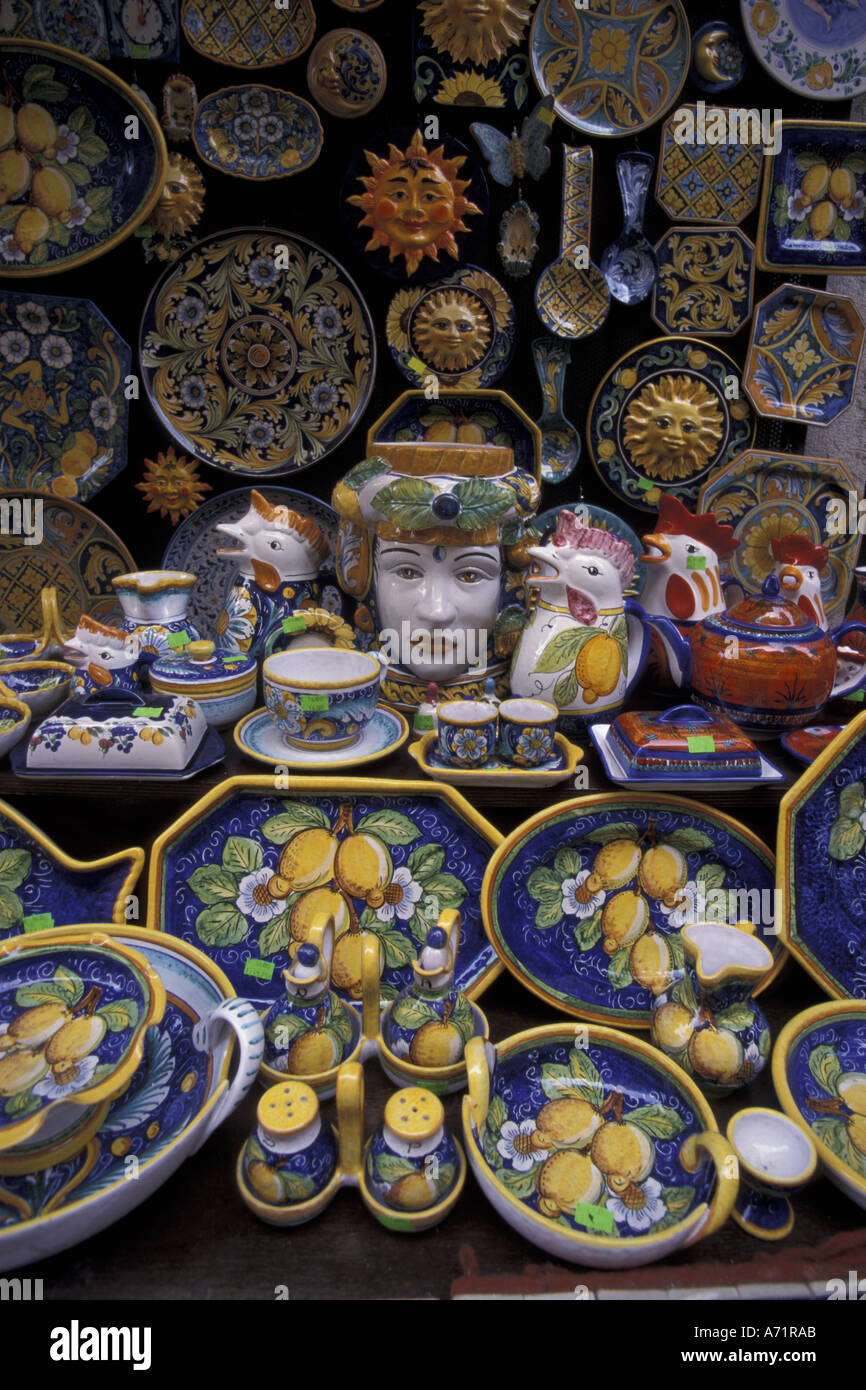 L'Italia, sicilia, Taormina. Ceramiche siciliane. Foto Stock