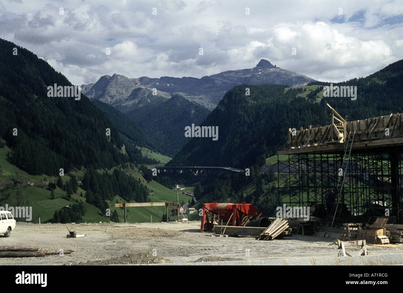 Trasporti/trasporti, strada, Austria, Brennero Autobahn, costruzione di strade, 1969, Foto Stock