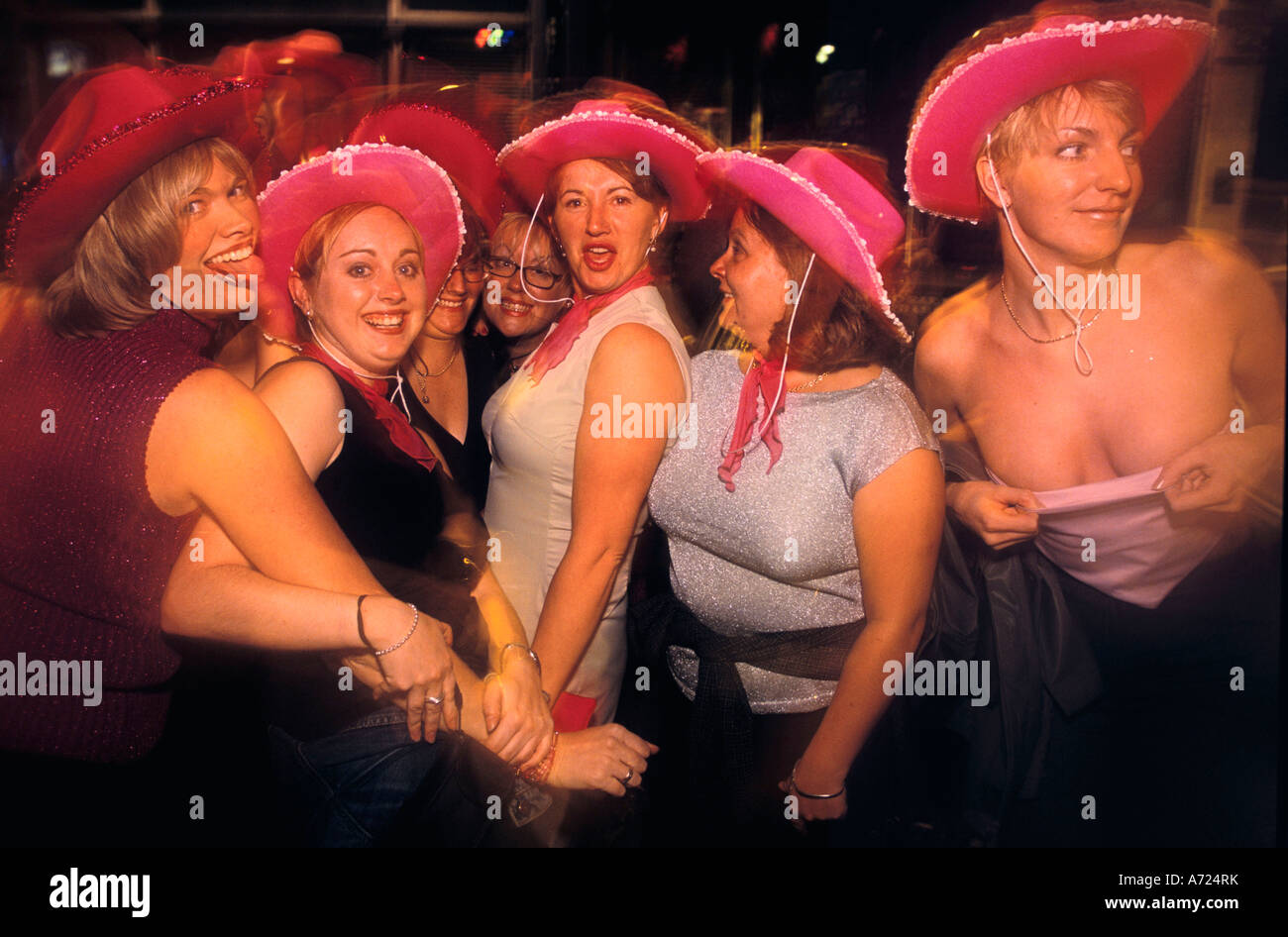 Clubbers in Newcastle s Bigg Market Foto Stock