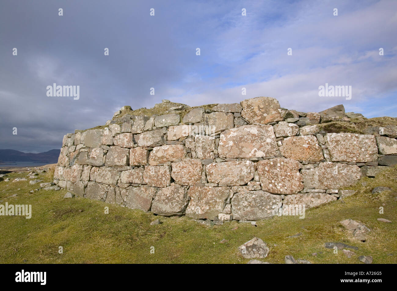 Dun Beag Broch sull'Isola di Skye in Scozia, Regno Unito Foto Stock
