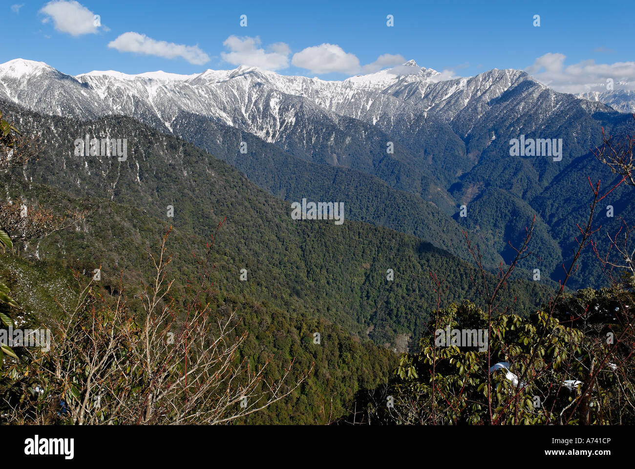 Montagne di Phon Kan Rhazes Parco nazionale dello Stato Kachin nel nord del Myanmar Foto Stock