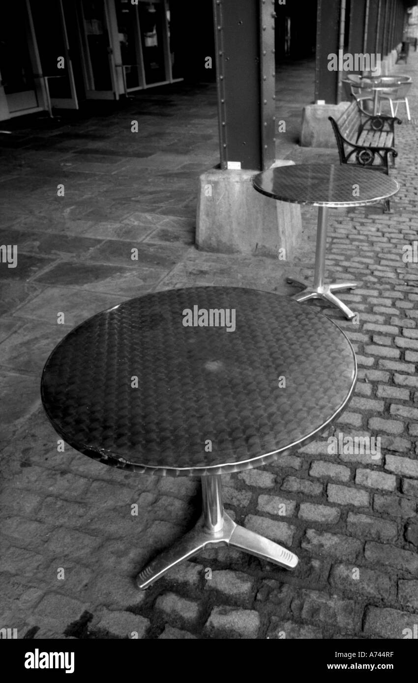 Café tabelle, sant Agostino di raggiungere, Bristol, Inghilterra Foto Stock