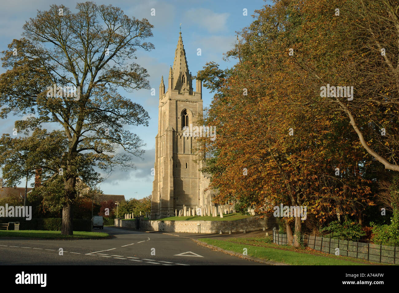 Regno Unito, Inghilterra, Rutland, Empingham, la chiesa di St Peters Foto Stock