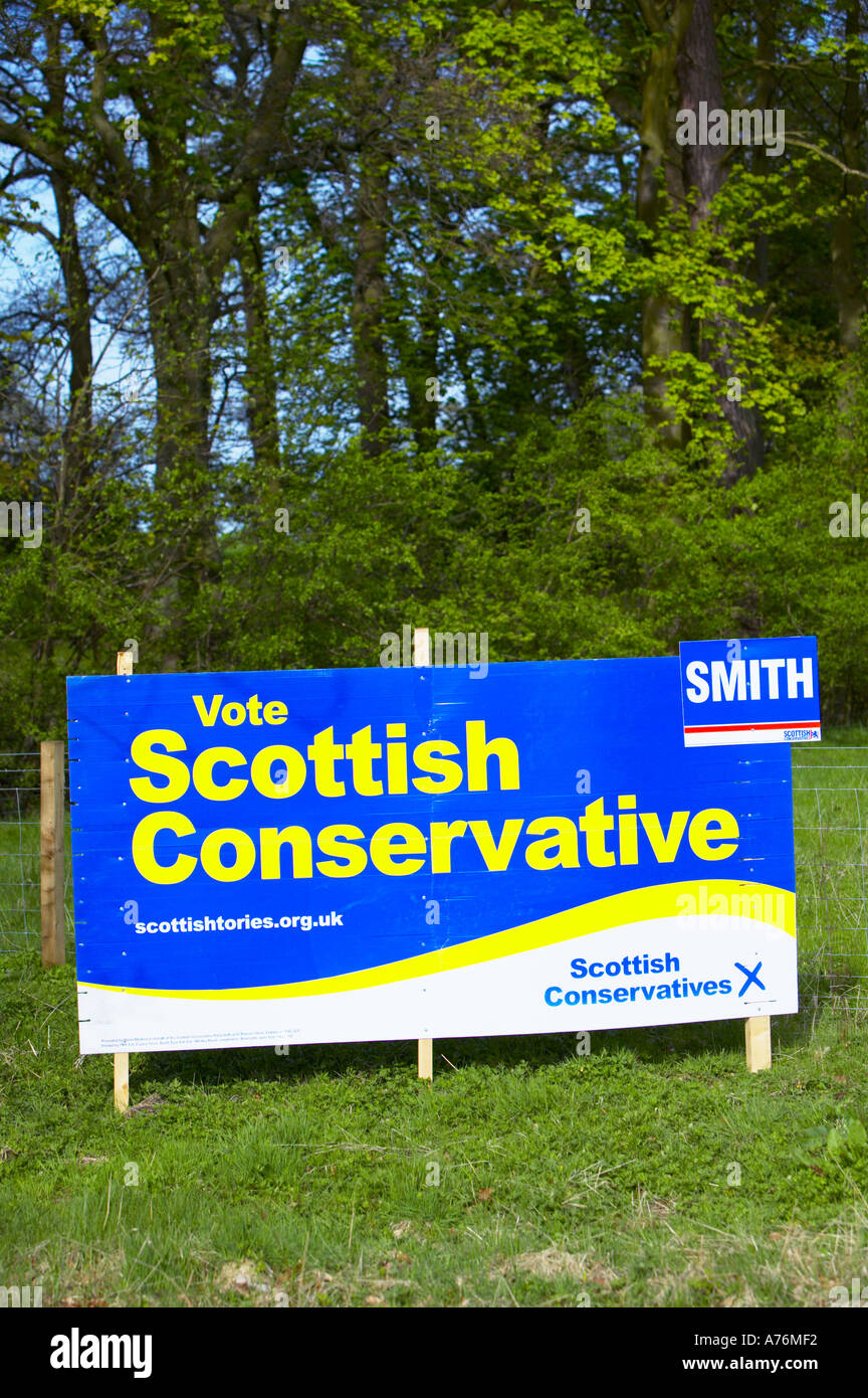 La Scozia, Clackmannanshire. Partito conservatore scozzese segno Foto Stock