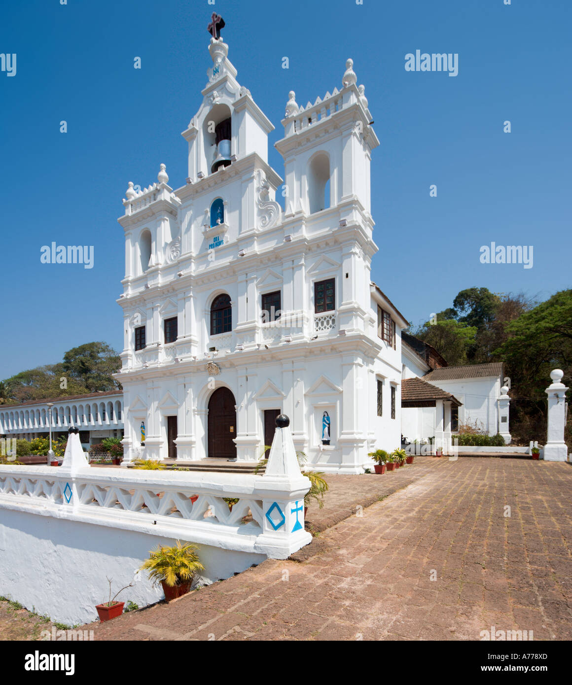 Chiesa barocca di Nostra Signora dell Immacolata Concezione, Panaji o Panjim ( Il Goa di capitale), Goa, India Foto Stock