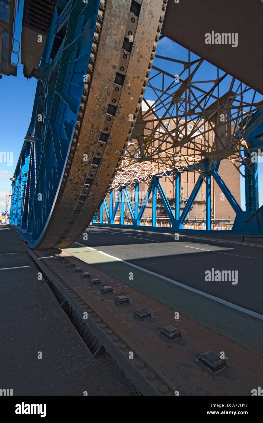 Dettaglio di un ponte di sollevamento, nella città di Hull, Inghilterra, Yorkshire, Regno Unito Foto Stock