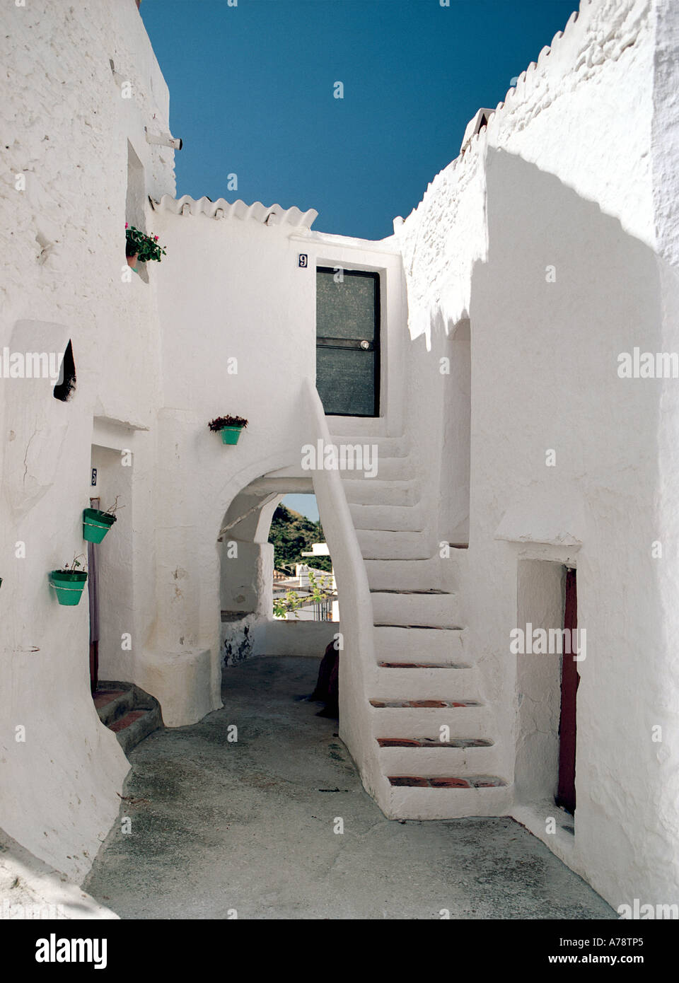 Il villaggio andaluso di Salares è piena di esempi di strani domestici soluzioni architettoniche ! - Andalusia, Spagna Foto Stock