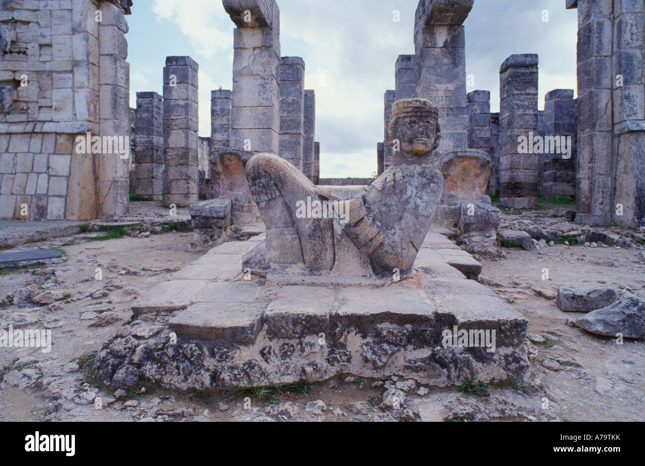 La Chacón Mol un potente simbolo della civiltà Maya. Rovine Maya a Chichen Itza, Messico Foto Stock