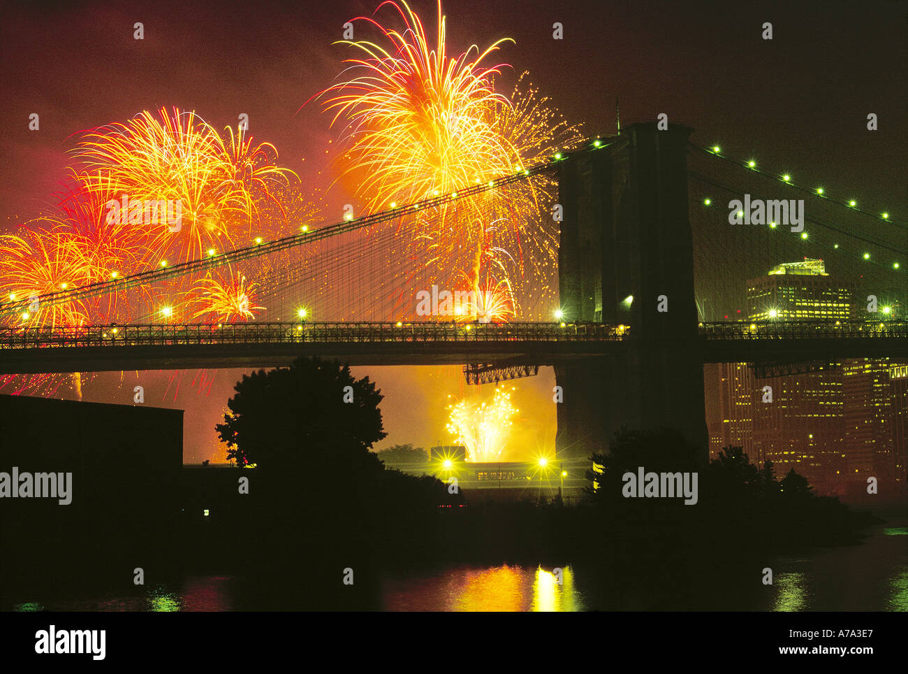 Il 4 luglio il Ponte di Brooklyn a New York Foto Stock
