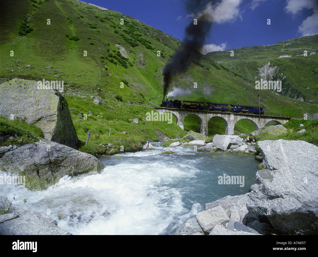 Storica ferrovia swiss alpes svizzera Foto Stock
