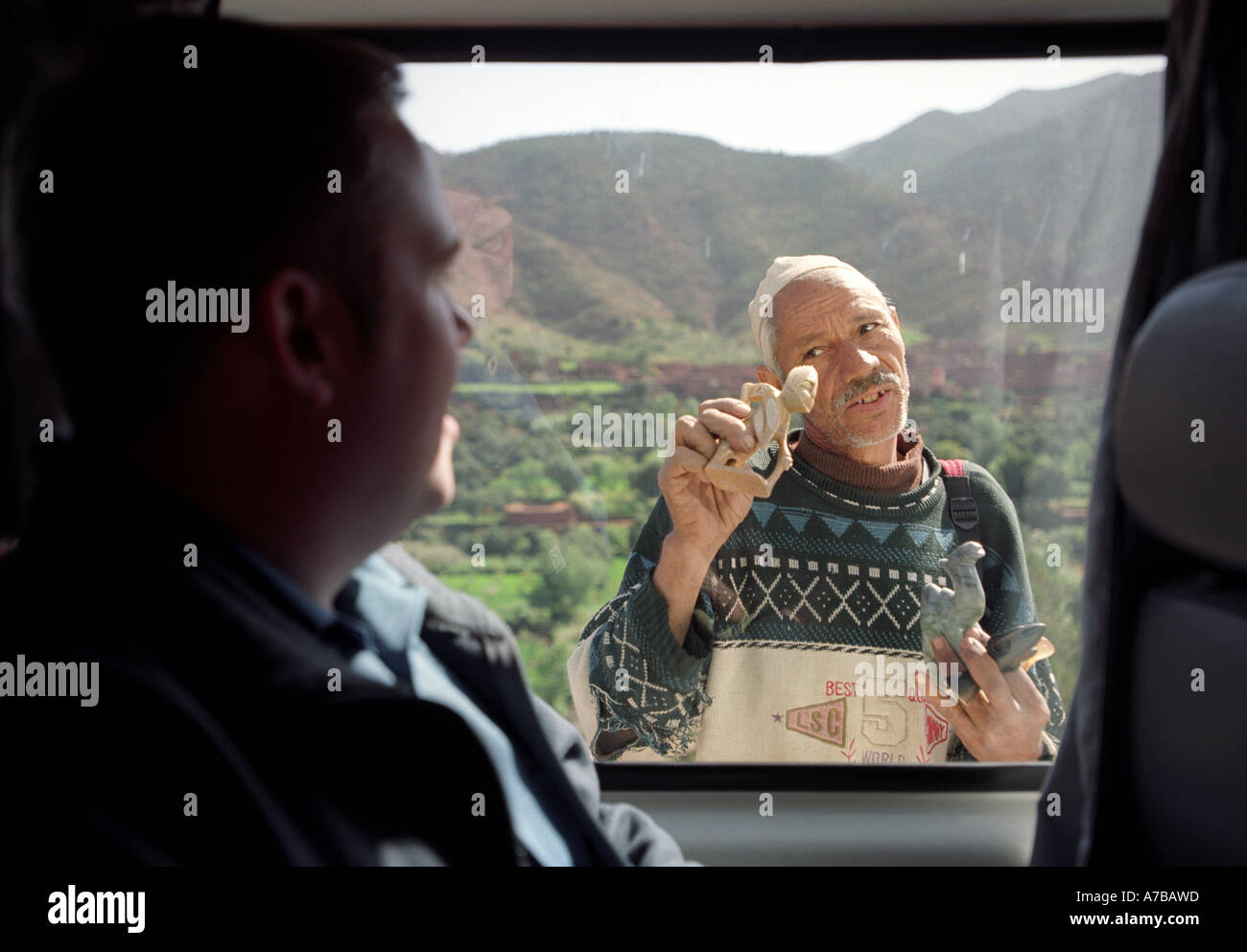 Venditore ambulante in Marocco in Nord Africa Foto Stock