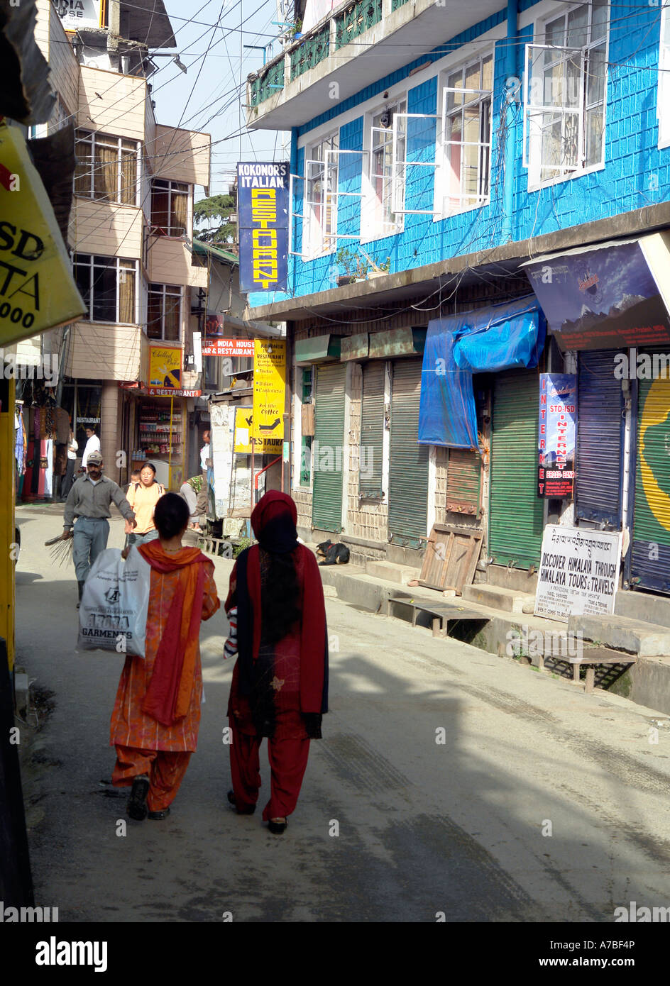 Scena di strada - mcleod ganj Foto Stock