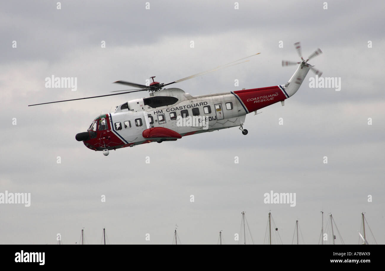 Elicotteri Bristow Coast Guard patrol Sikorsky S-61N Foto Stock