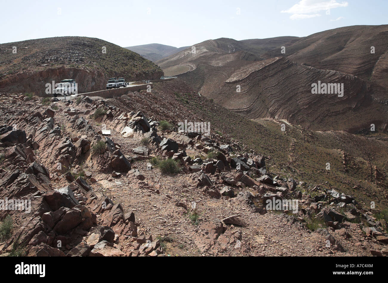 La trazione a quattro ruote motrici jeep Atlante, Jebel Sarhro montagne vicino Tizi n Tinififft Pass, Marocco Africa del nord Foto Stock