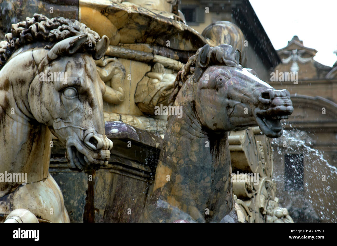 Dettaglio Statua fontana della piazza de la Signoria Firenze Firenze Toscana Italia Foto Stock