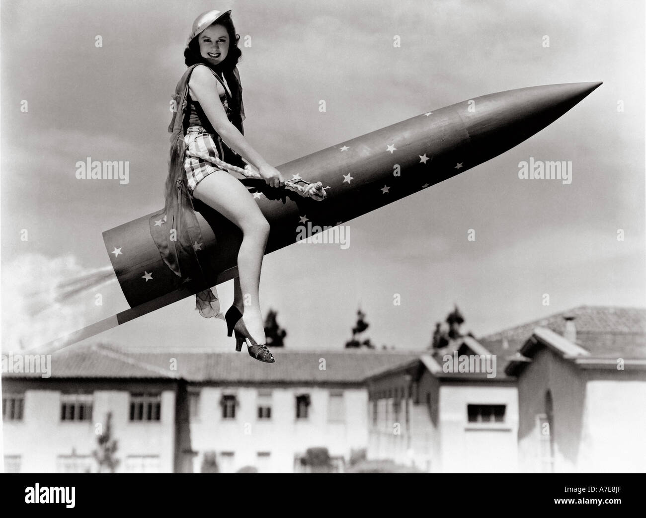 SUSAN HAYWARD pellicola US attrice in un 1940s pubblicità foto Foto Stock