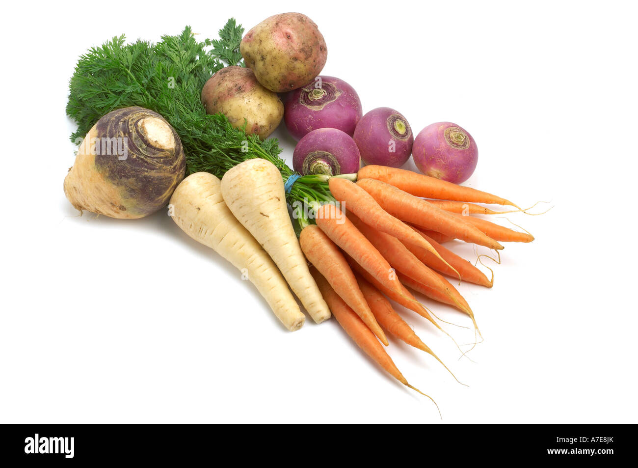 Selezione di inverno ortaggi a radice carota svedese pastinaca rape e patate Foto Stock