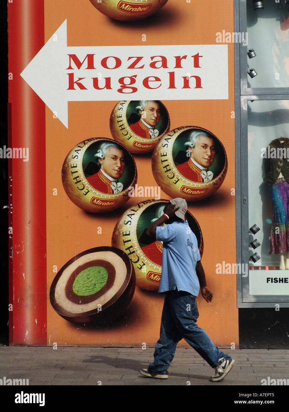AUT, Austria, Vienna : Negozio di souvenir da Vienna, Mozart palle. Foto Stock