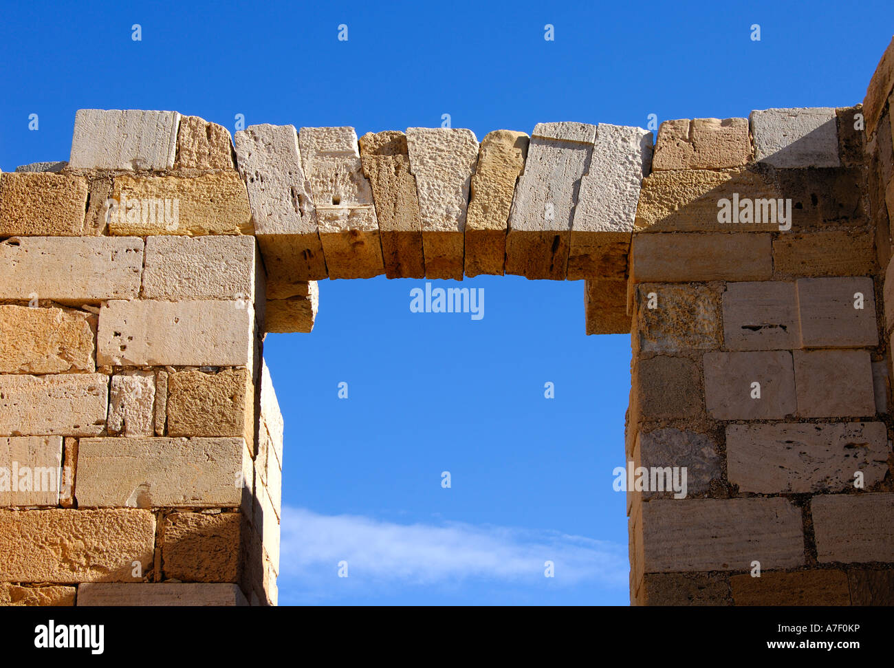 Finestra, le rovine della città romana di Leptis Magna, Libia Foto Stock