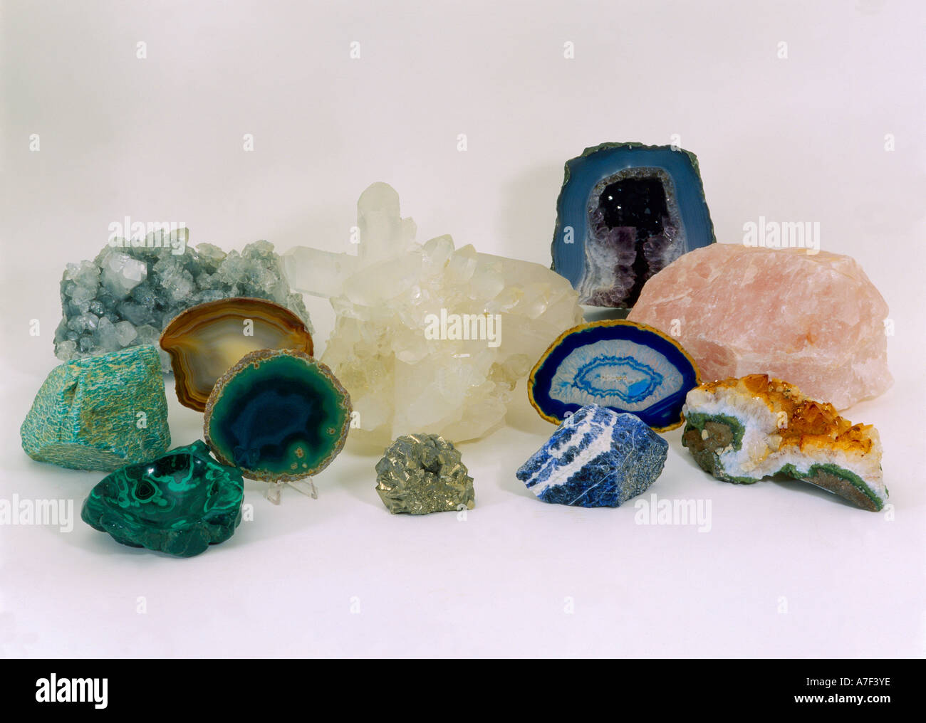 Collezione di cristalli e pietre Foto Stock